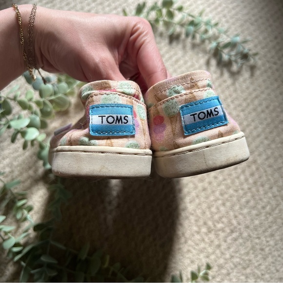 🍦Tom’s Ice Cream Cone Slip On Shoes - Picture 5 of 7